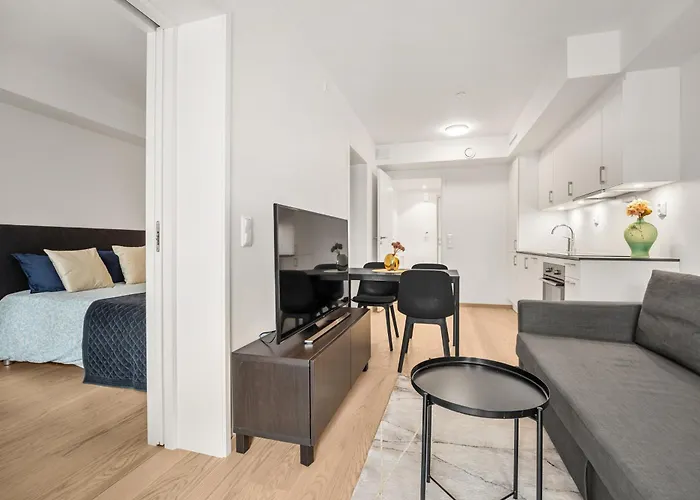 Flat Close To Airport, Centre, Train & Shopping Mall Appartement