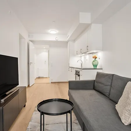 Scandpoint6 Near Airport, Train And Shopping